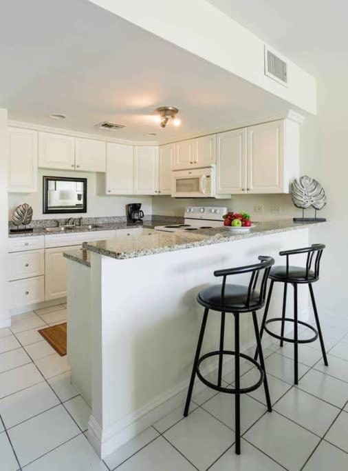 Beach Living At Island Pine Villas Blp จอร์จทาวน์ ภายนอก รูปภาพ