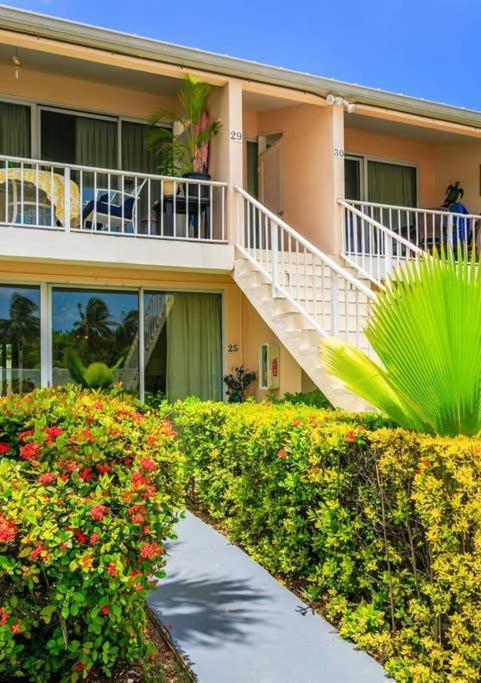Beach Living At Island Pine Villas Blp จอร์จทาวน์ ภายนอก รูปภาพ